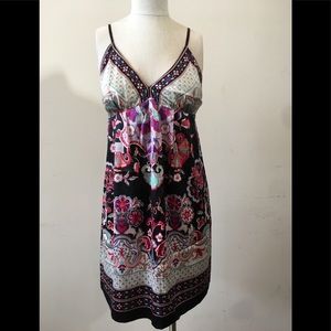 97% silk, 3% spandex 👗